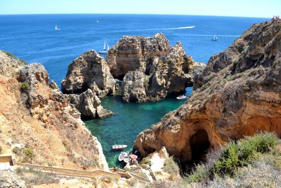 Ponta Da Piedale
